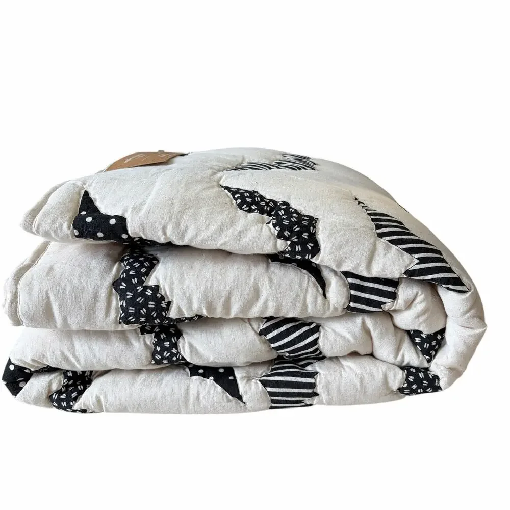 Cupcakes & Cashmere Linen Blend Quilted Bats Throw 50x70 VIRAL Halloween NEW
